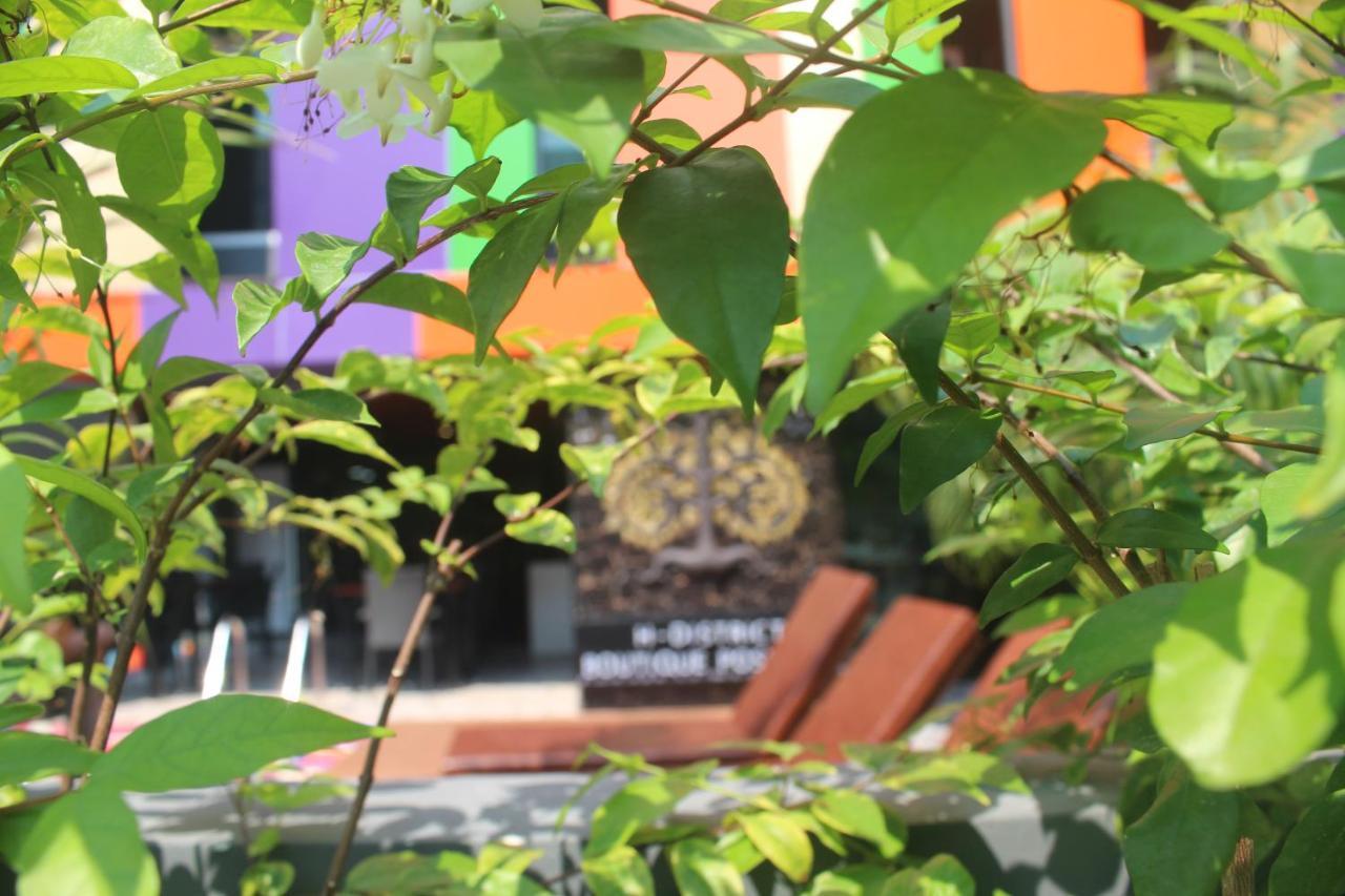 H-District Boutique Poshotel Bangkok Exterior photo